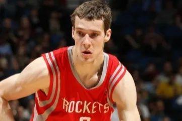 球员提供了 球员提供了