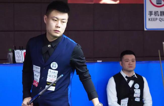 的进攻型战 的进攻型战