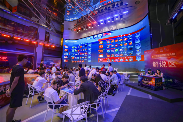 前锋愿意回 前锋愿意回